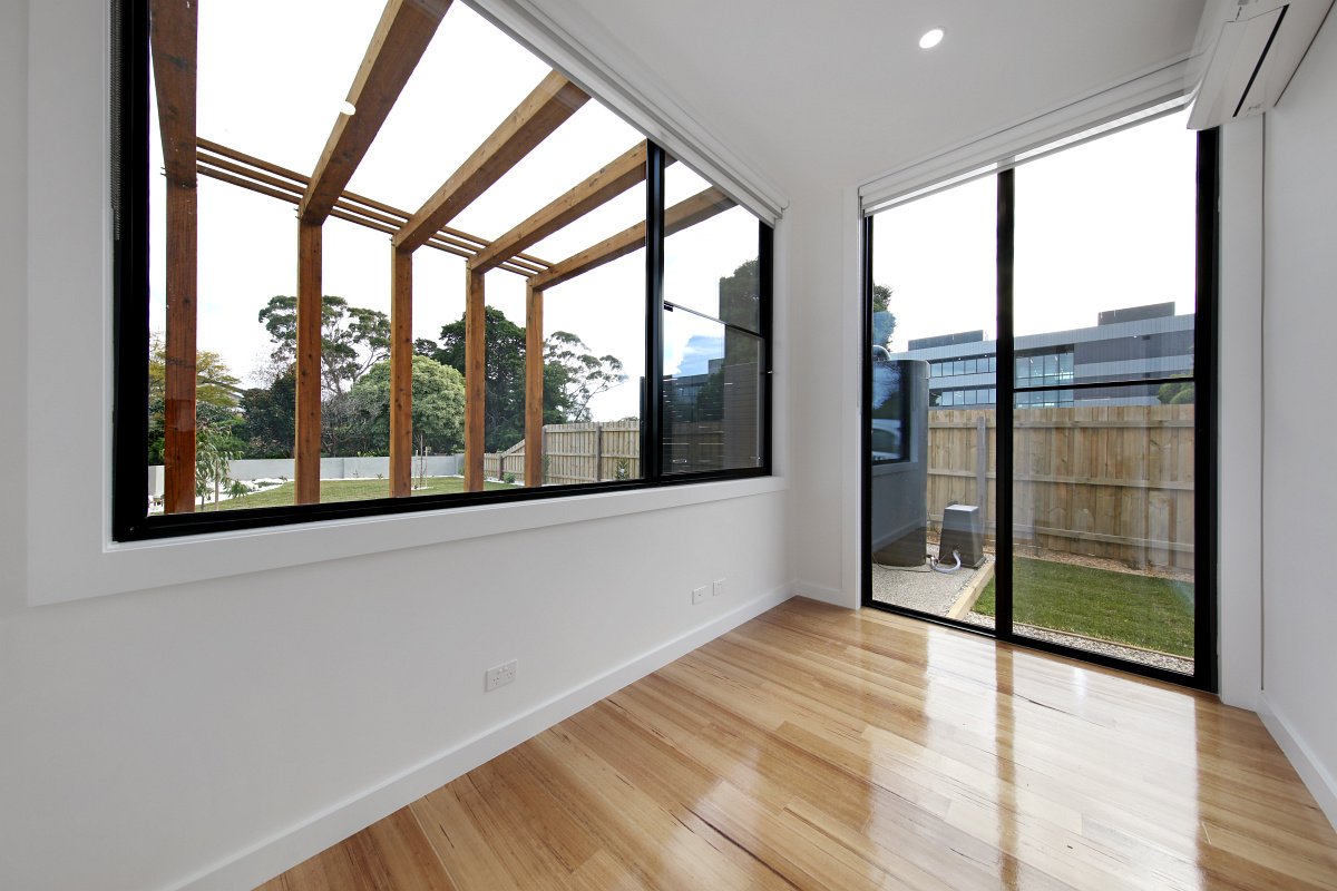 Gallery: 1/12 Fisher Court