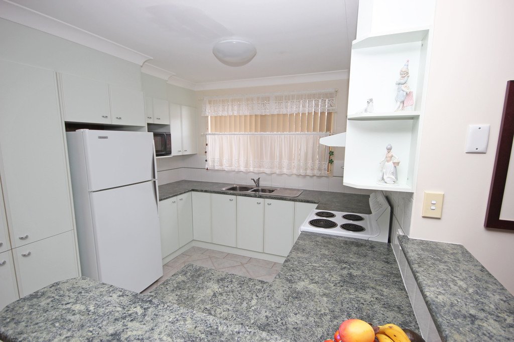 1/12 Flinders Drive LAURIETON 2
