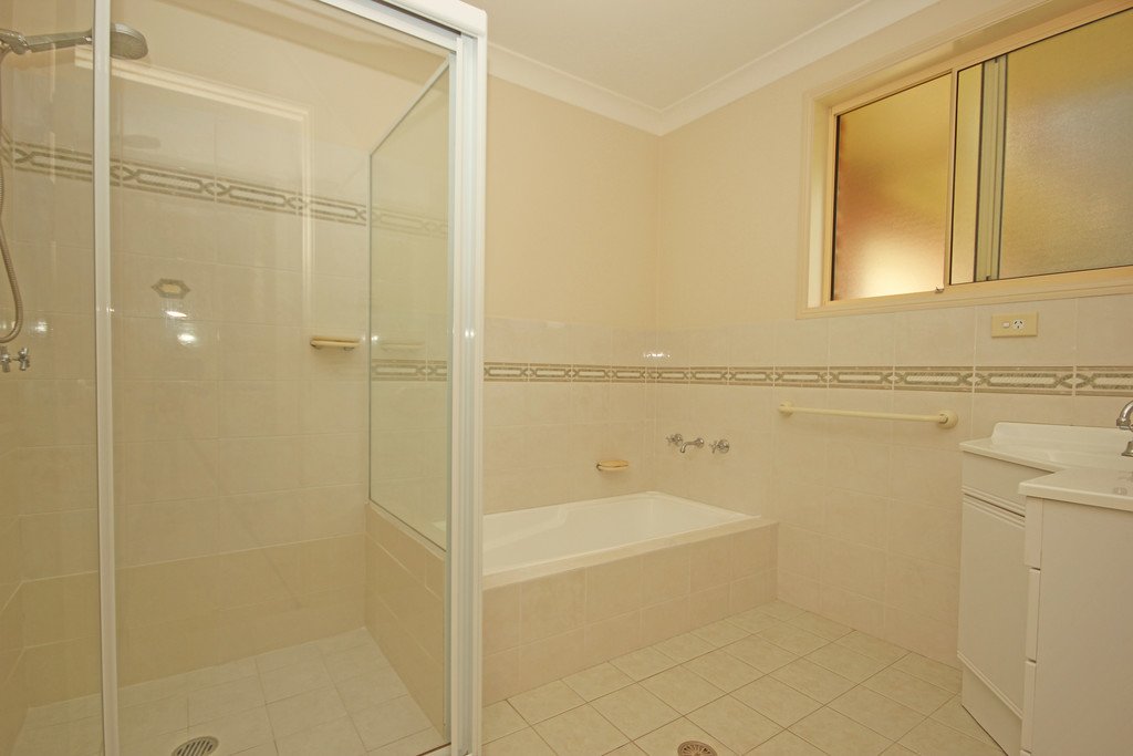 1/12 Flinders Drive LAURIETON 6