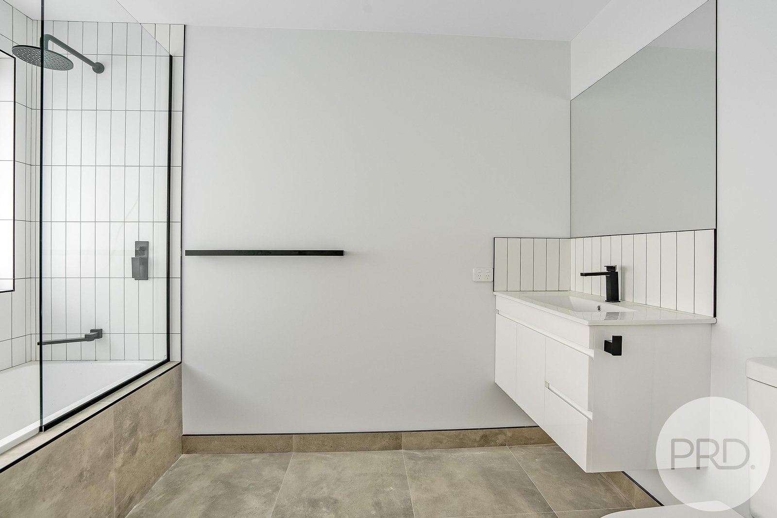 1/12 Garrett Court OAKDOWNS 7