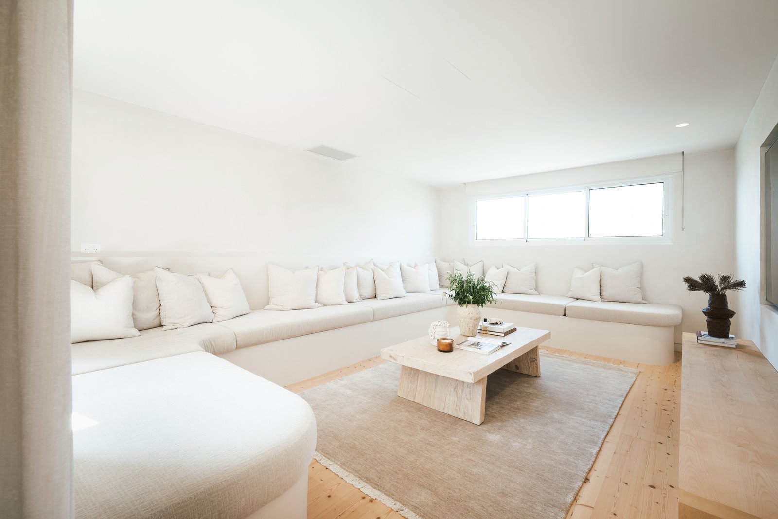 112 Government Road NELSON BAY 27