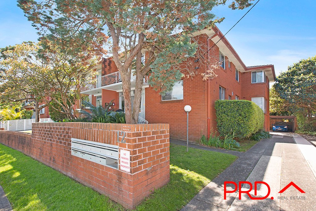 1/12 Grafton Crescent DEE WHY 1