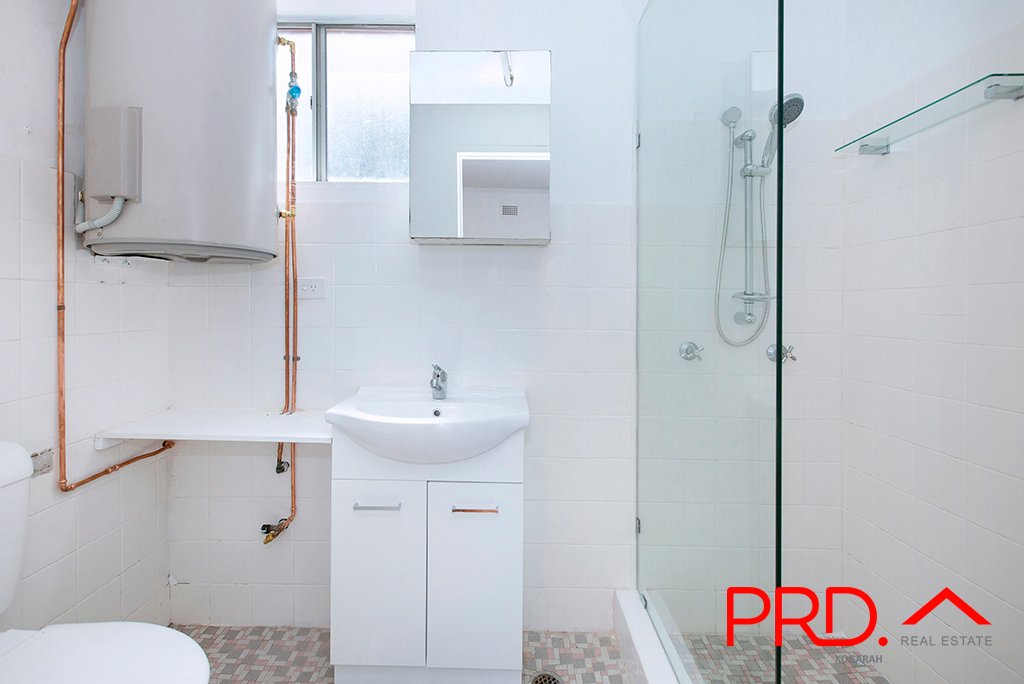 1/12 Grafton Crescent DEE WHY 4