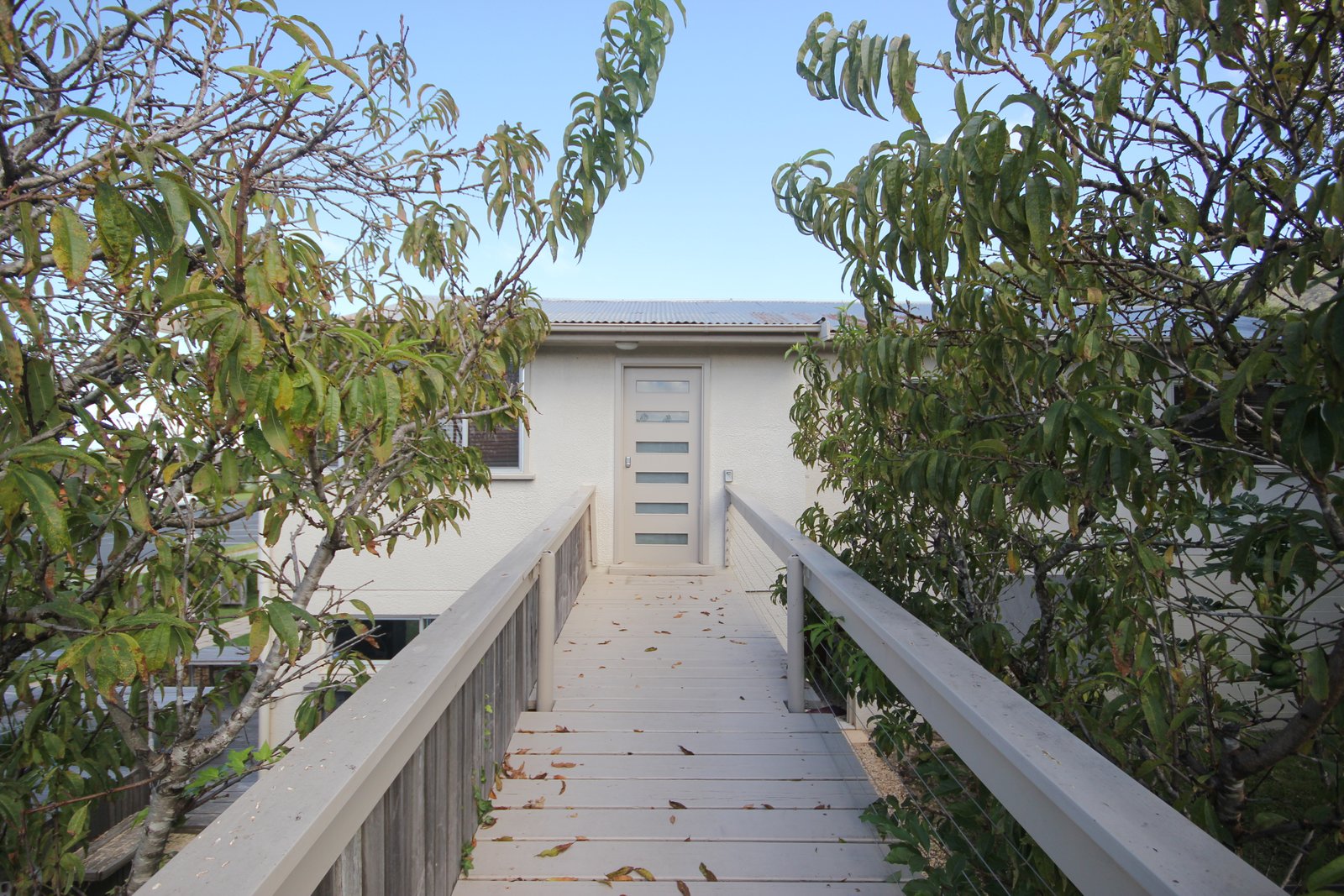 1/12 Lake Street LAURIETON 2