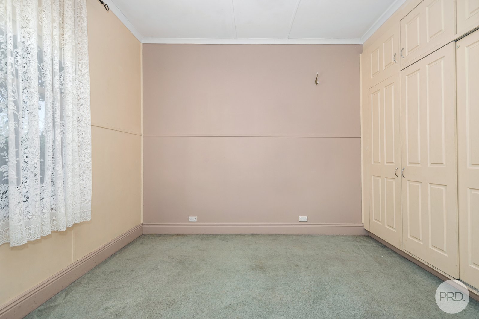 112 Lane Street BROWN HILL 8