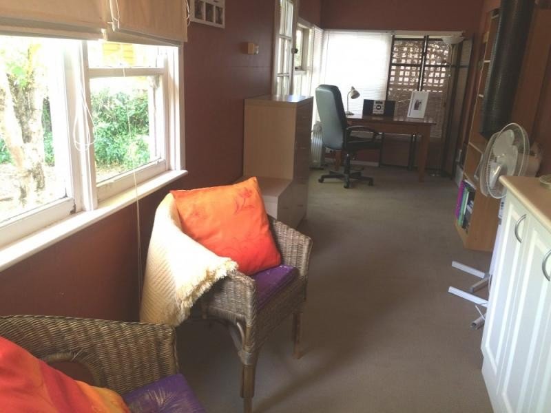 Gallery: 112 Larter Street