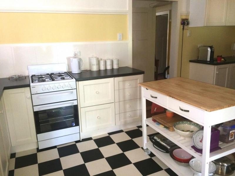 Gallery: 112 Larter Street