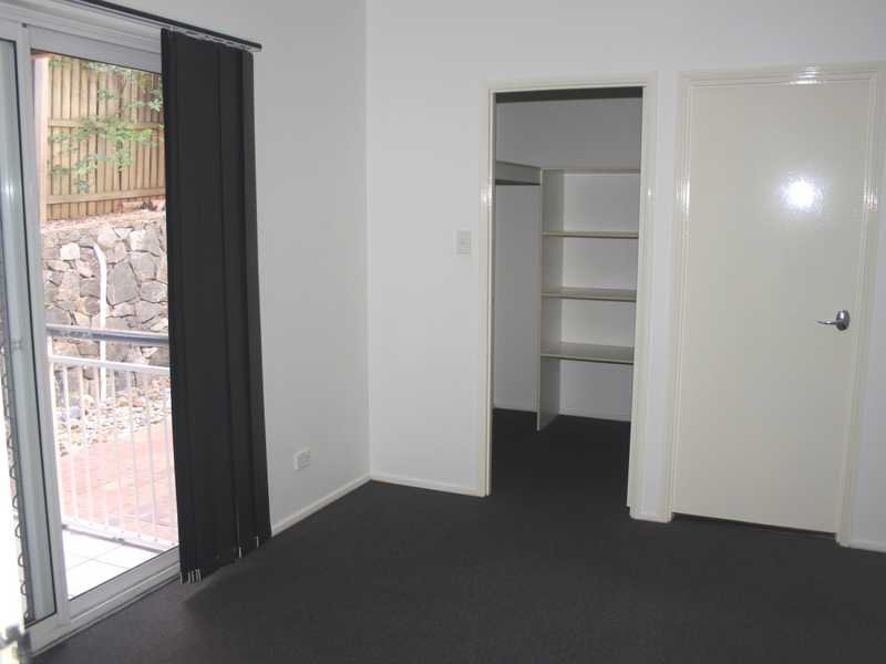 1/12 Little Street ALBION 6