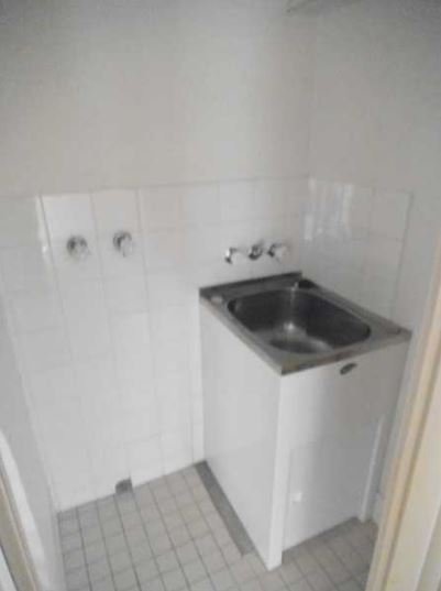 1/12 Little Street ALBION 8