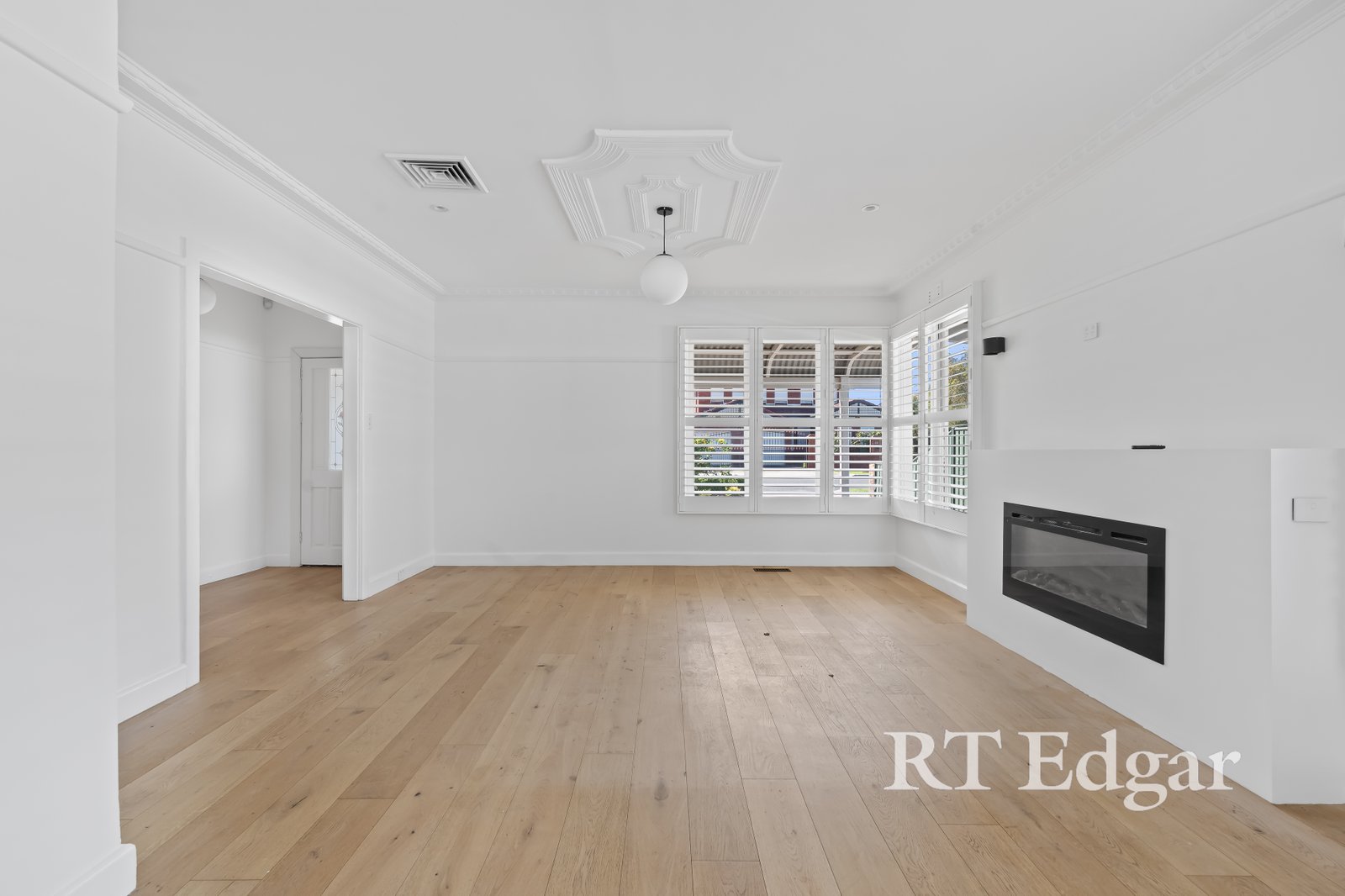 Real Estate and Property in 112 Loongana Avenue, Glenroy, VIC