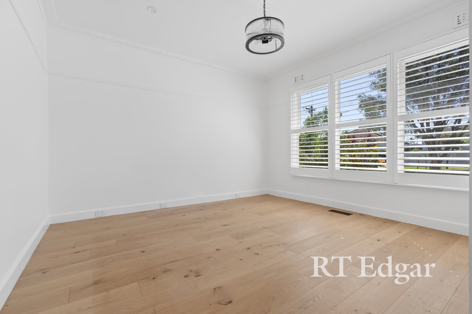 Real Estate and Property in 112 Loongana Avenue, Glenroy, VIC