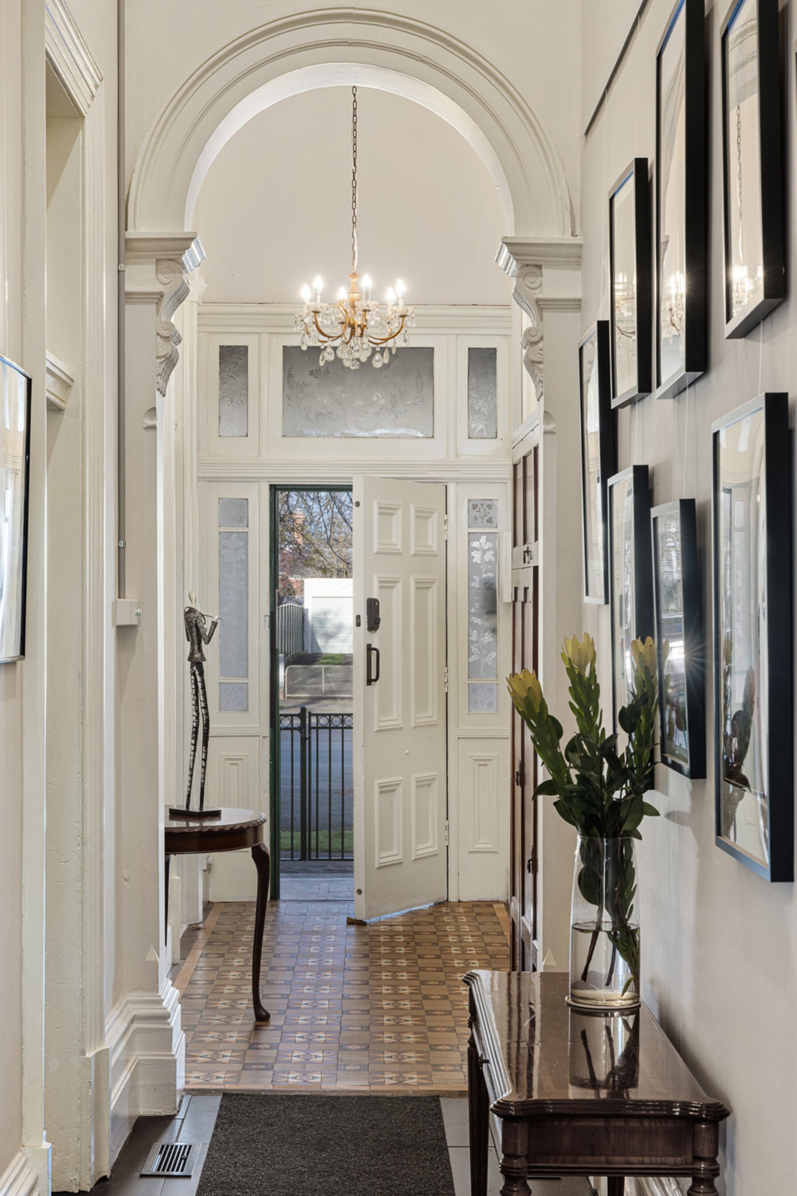 Gallery: 112 Lyons Street South