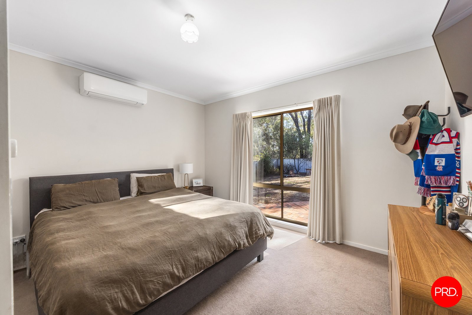 112 Mackenzie Street West  GOLDEN SQUARE 17