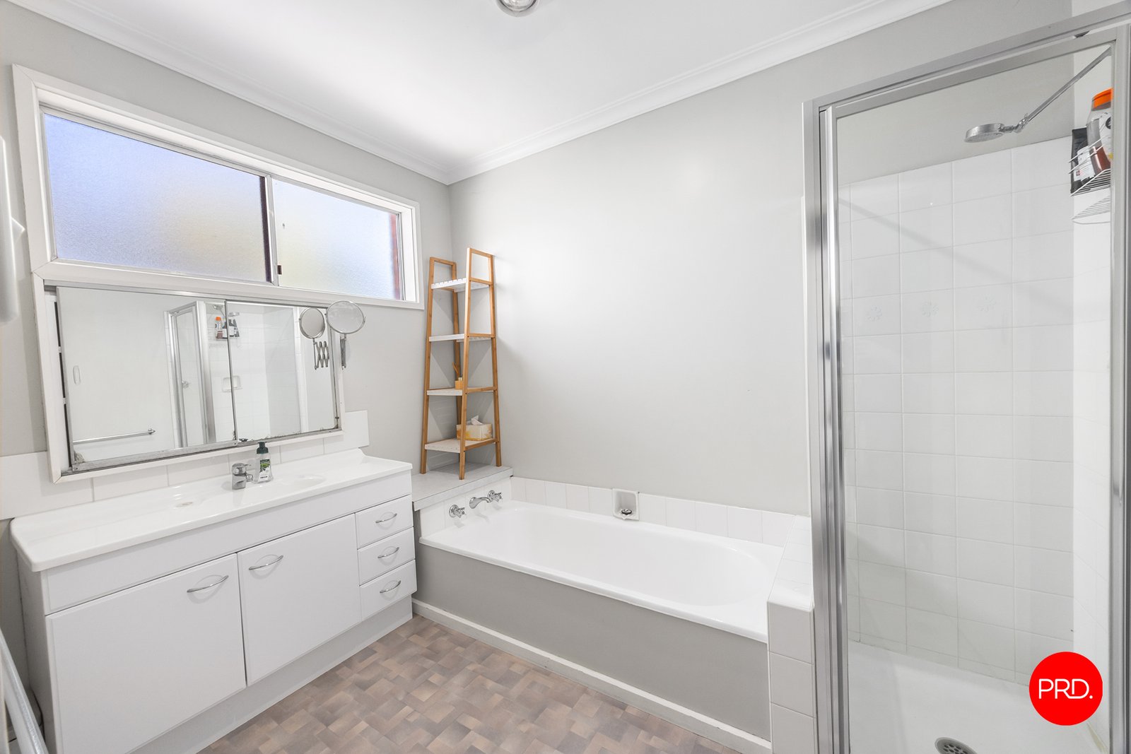 112 Mackenzie Street West  GOLDEN SQUARE 18