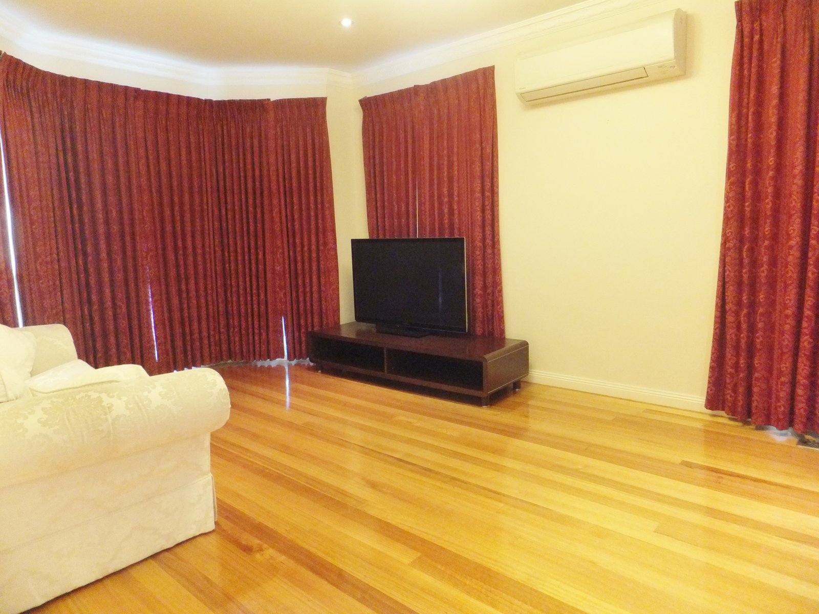 Gallery: 1/12 Madison Court