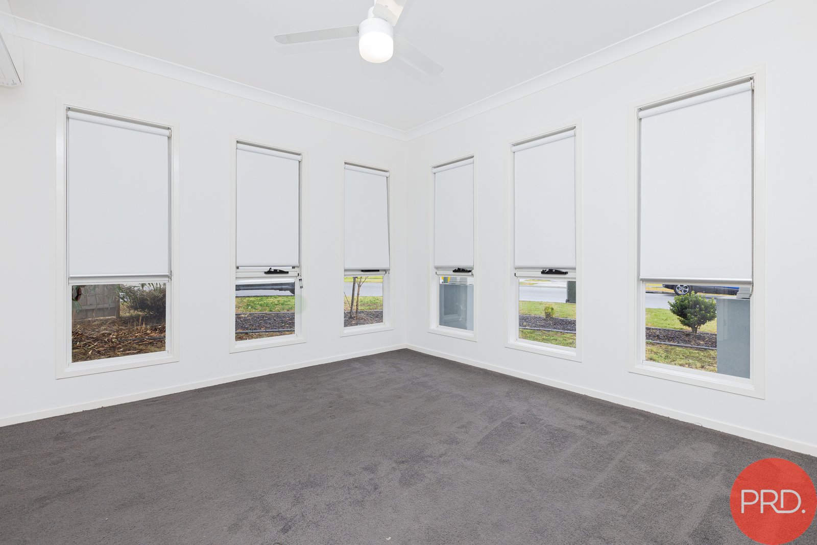 1/12 McGlinchey Crescent THORNTON 10