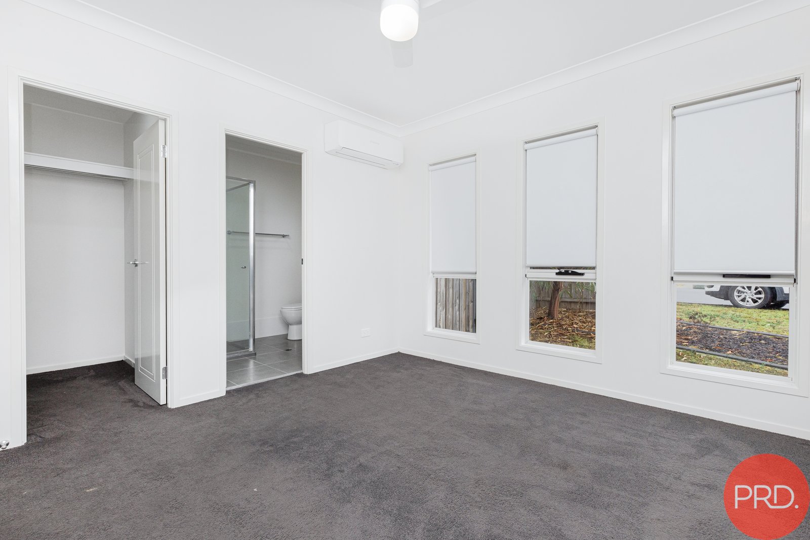 1/12 McGlinchey Crescent THORNTON 8