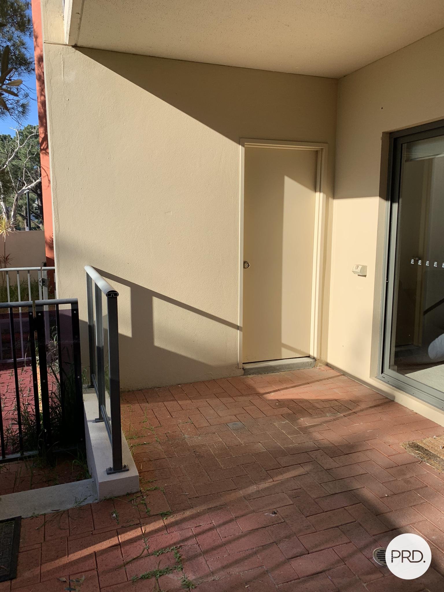 11/2 Molloy Promenade JOONDALUP 13