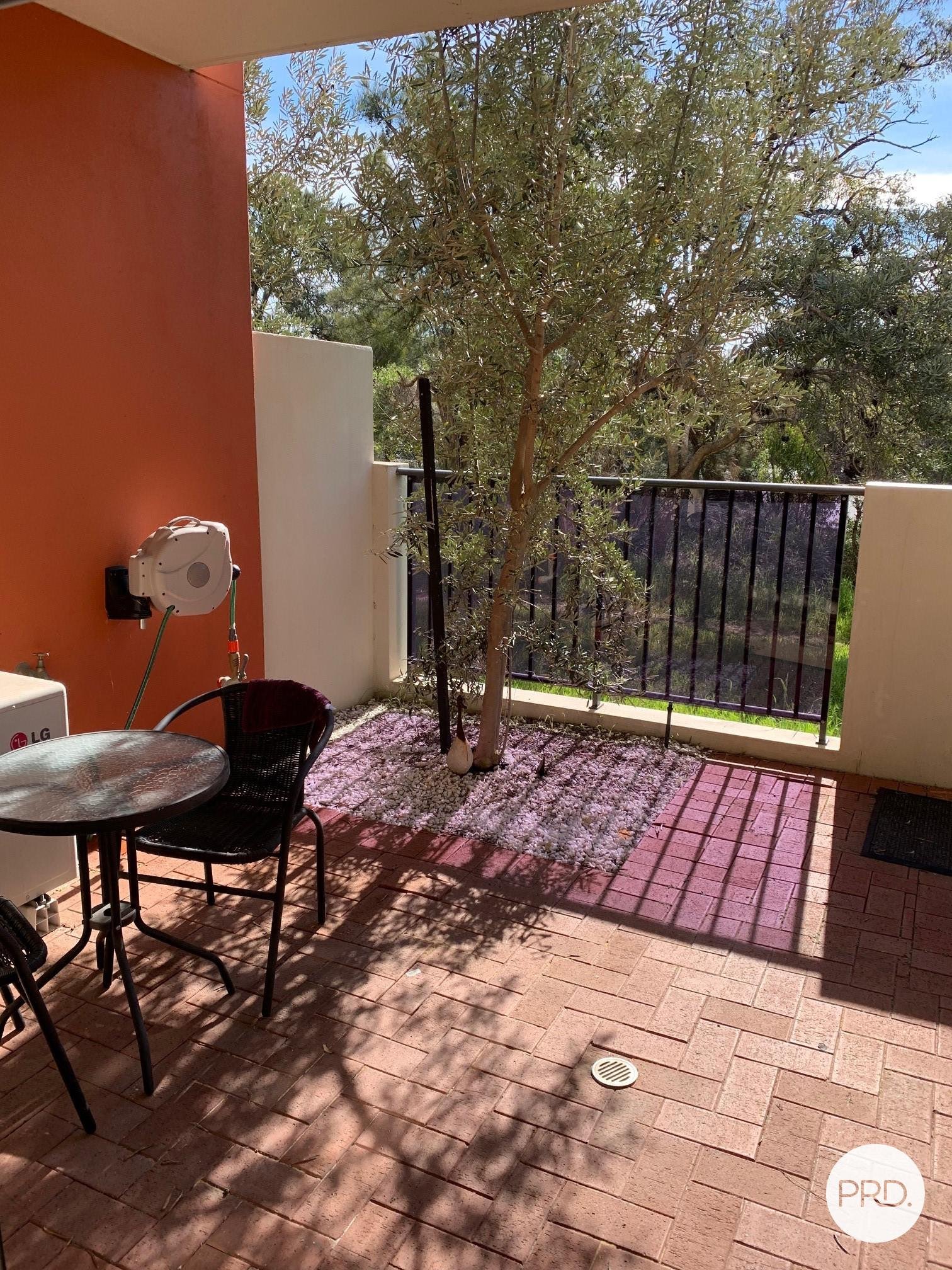 11/2 Molloy Promenade JOONDALUP 16