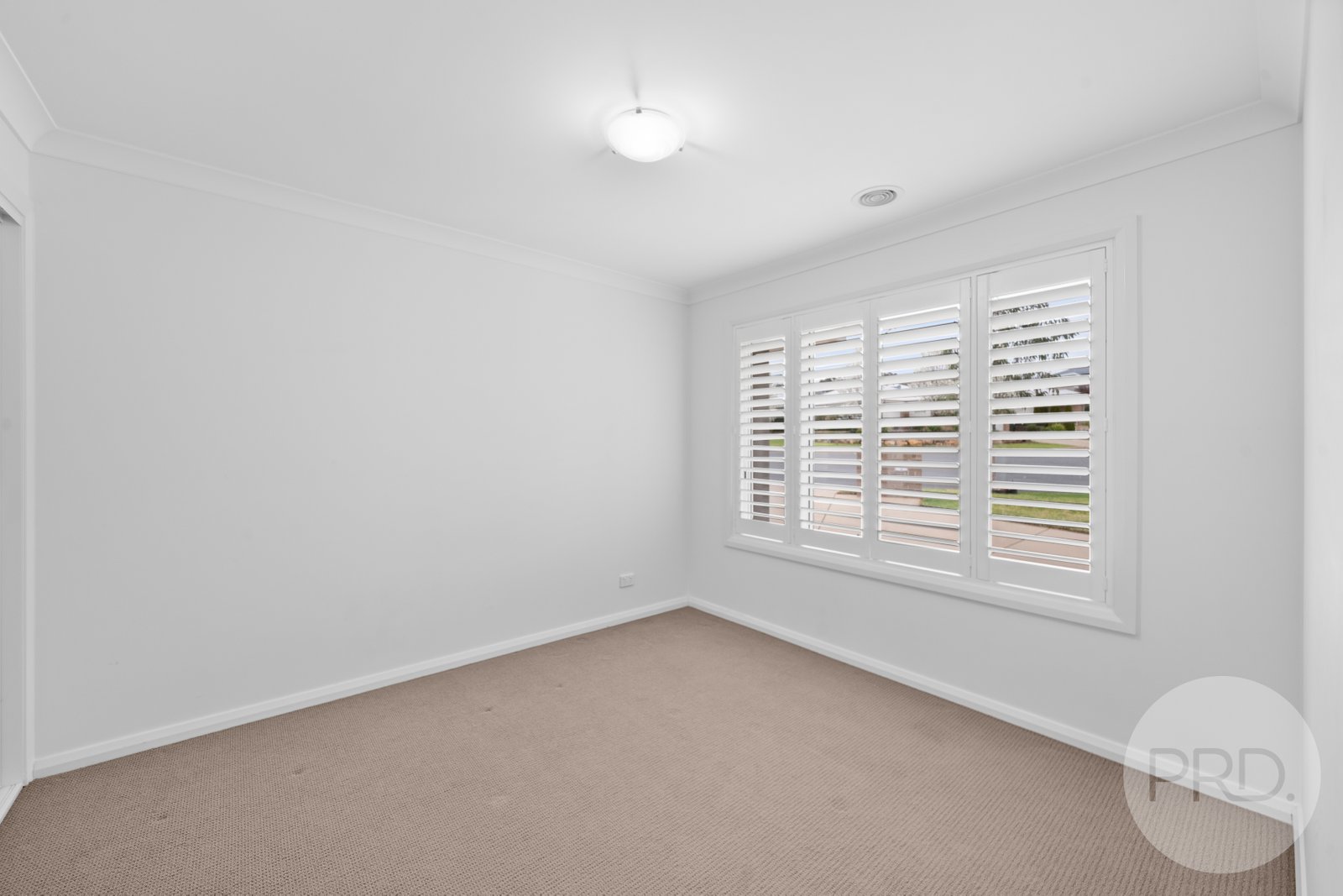 1/12 Murndal Place BOURKELANDS 4