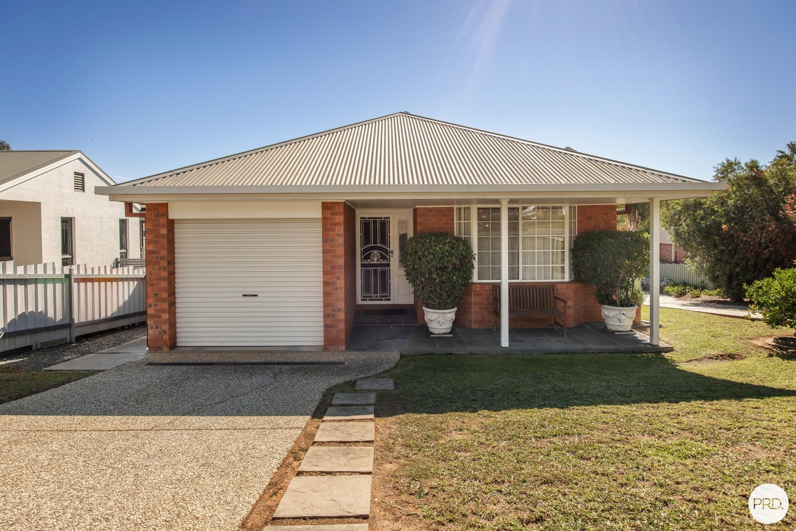 1/12 Orchard Way LAVINGTON 1
