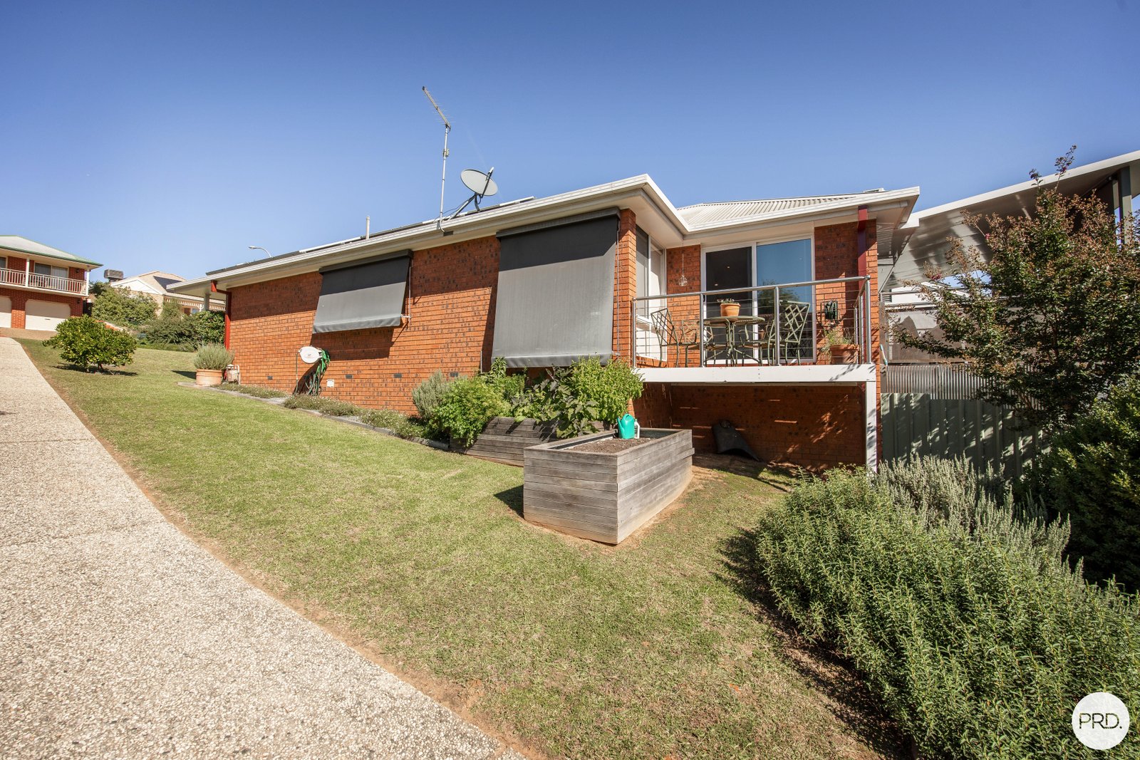 1/12 Orchard Way LAVINGTON 14