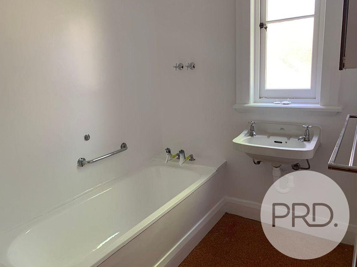 1/12 Osborne Street SANDY BAY 8