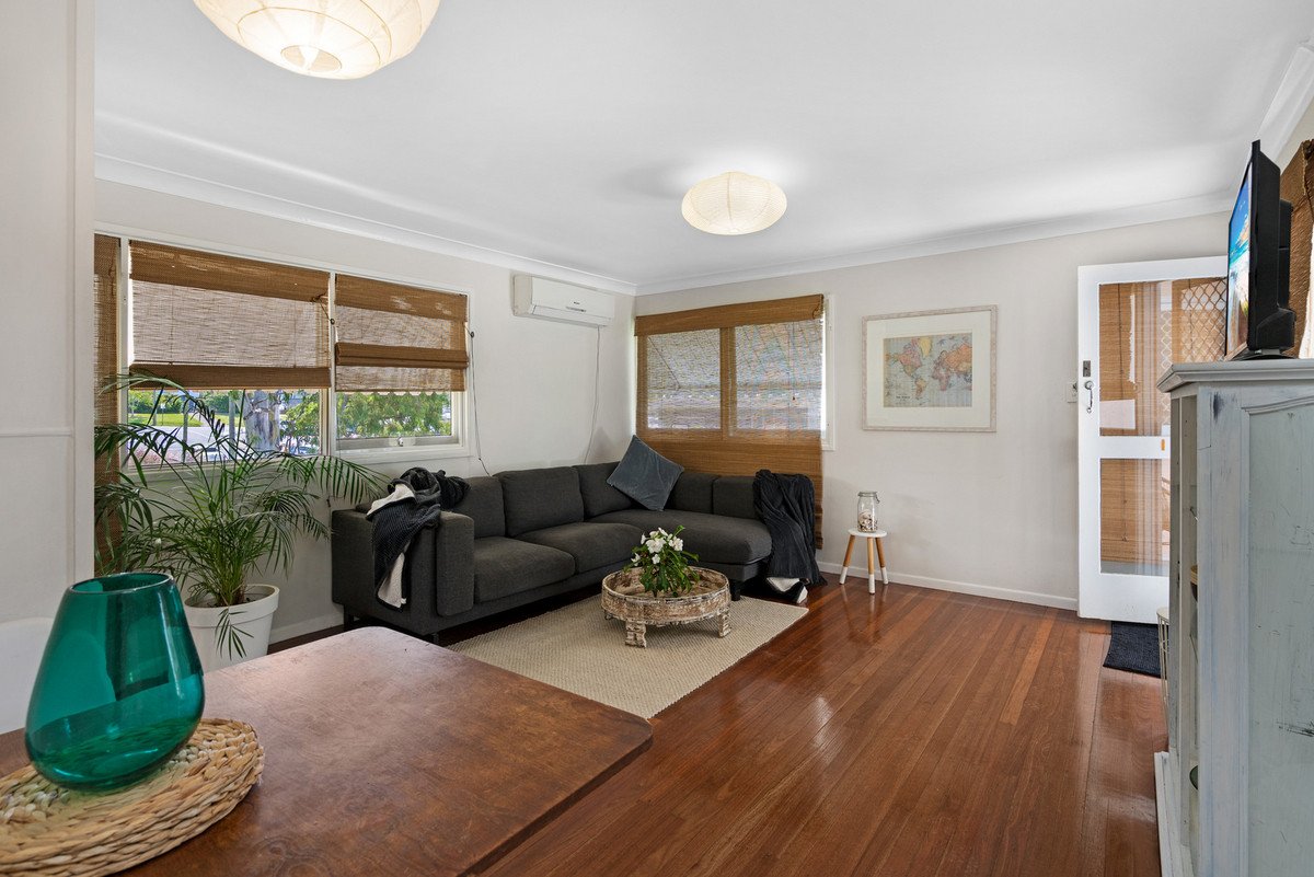 1/12 Park Avenue BURLEIGH HEADS 3