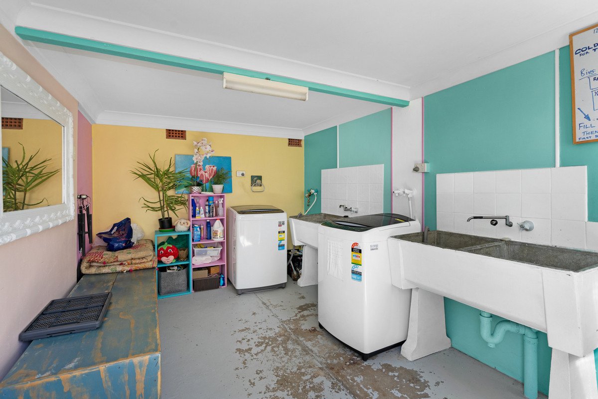 1/12 Park Avenue BURLEIGH HEADS 9