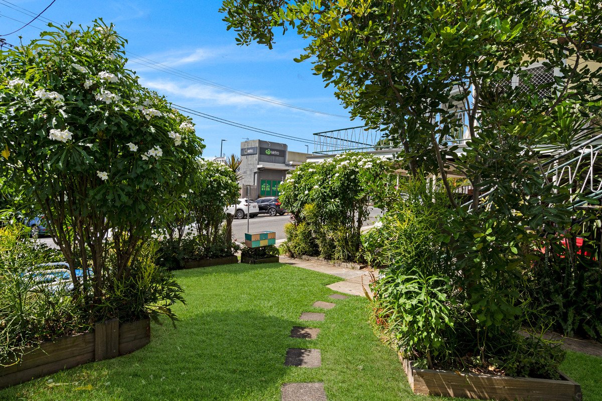 1/12 Park Avenue BURLEIGH HEADS 11
