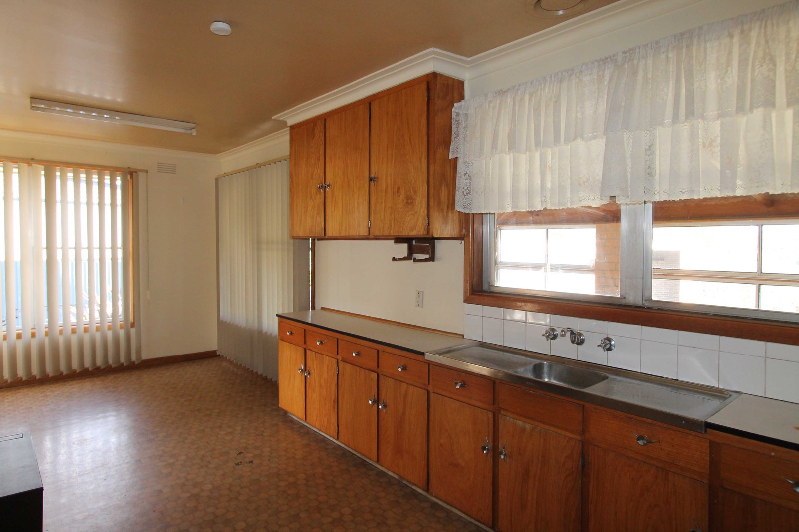 Gallery: 112 Sim Street