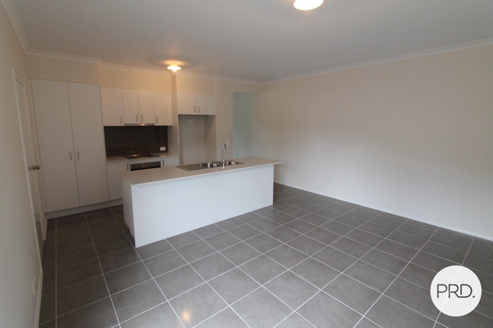 1/12 Specimen Vale  BALLARAT EAST 2