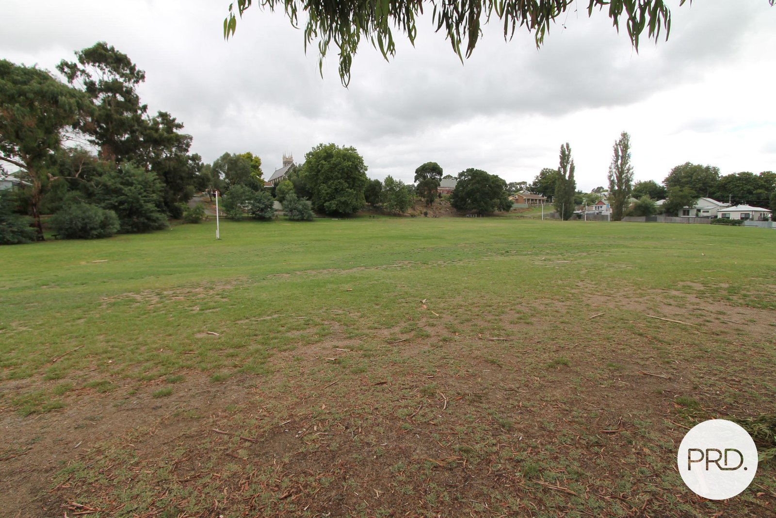 1/12 Specimen Vale  BALLARAT EAST 8