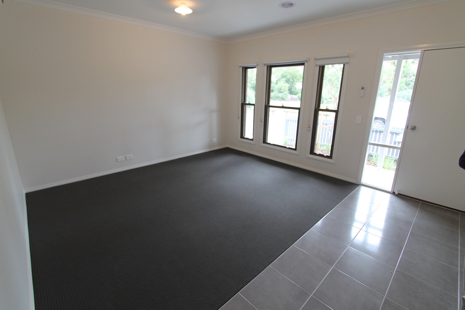 1/12 Specimen Vale  BALLARAT EAST 4