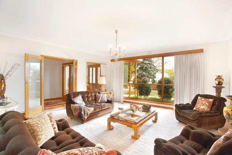 112 Wendouree Parade LAKE WENDOUREE 4