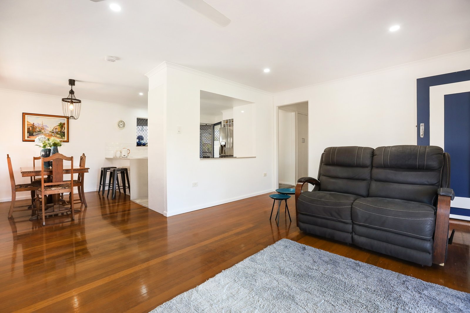 112 Whiting Street LABRADOR 6