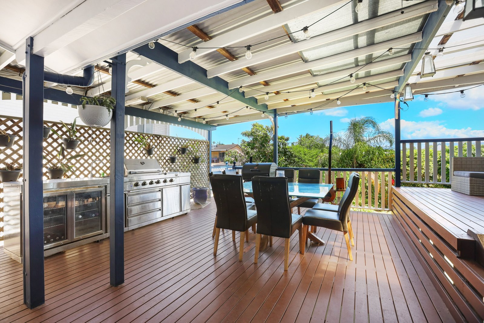 112 Whiting Street LABRADOR 18