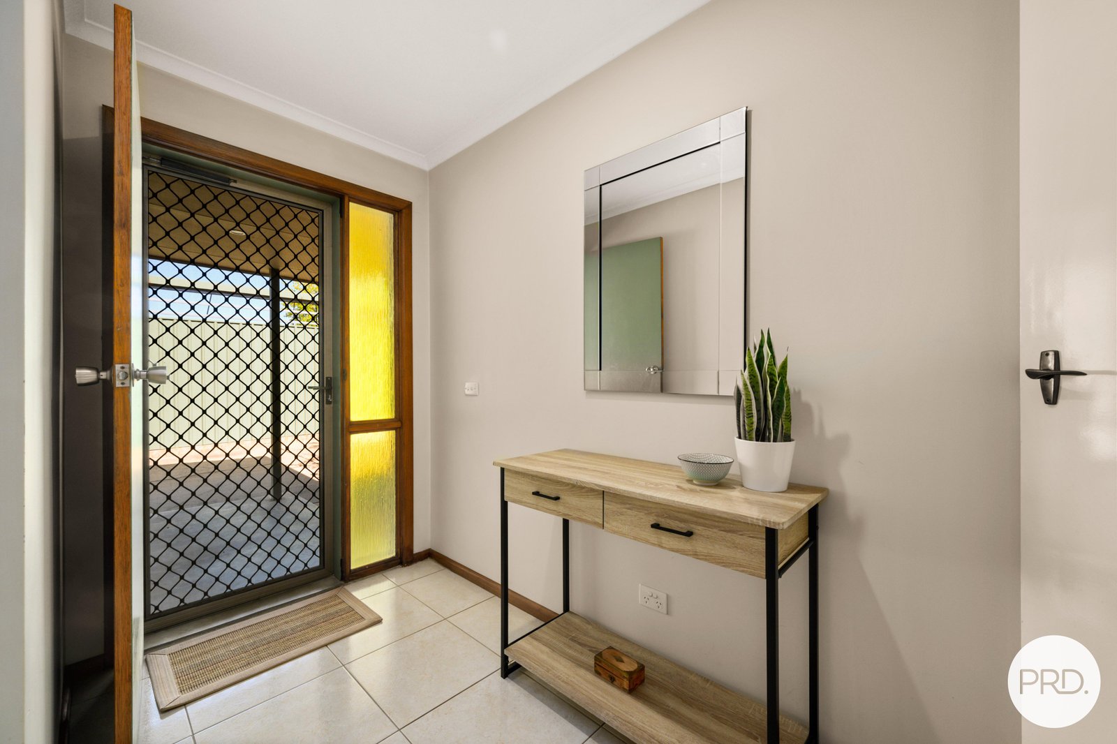 1/120 Bilba Street EAST ALBURY 2