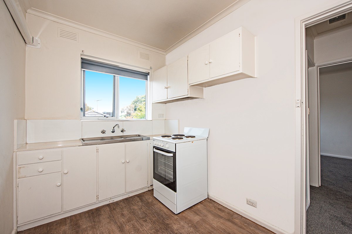 Gallery: 11/204 Neerim Road