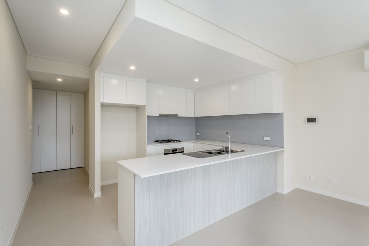 11/206-208 Great Western Highway KINGSWOOD 1