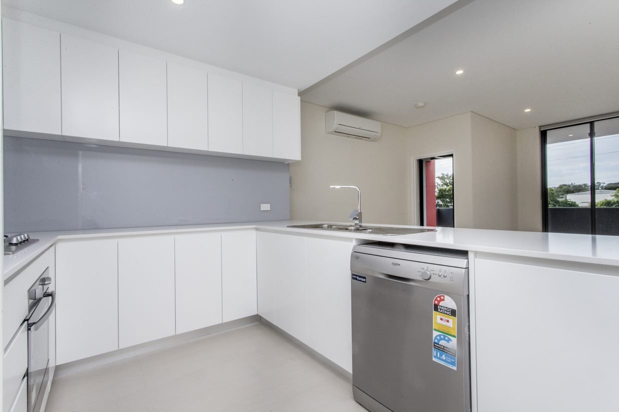 11/206-208 Great Western Highway KINGSWOOD 2