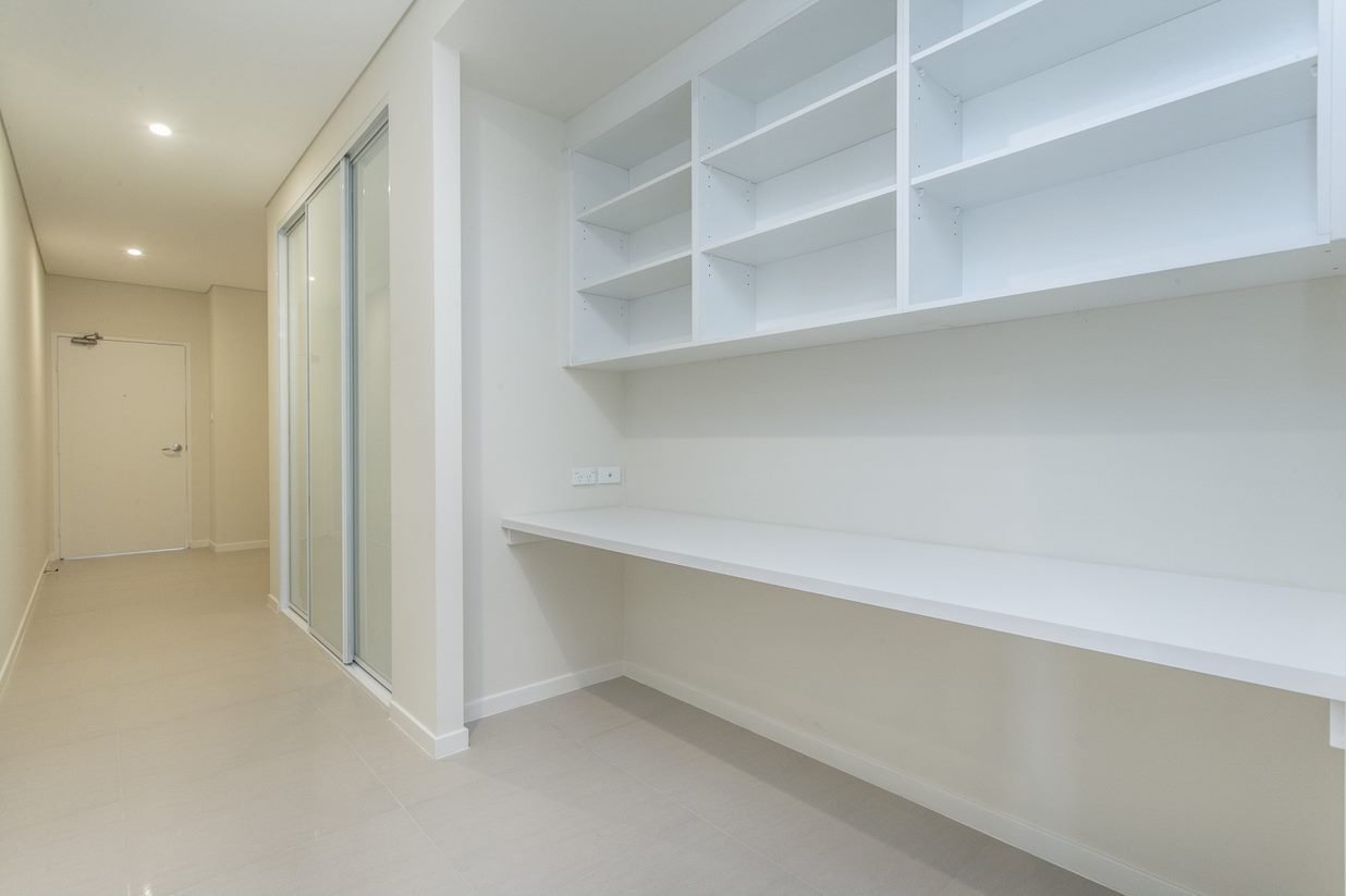 11/206-208 Great Western Highway KINGSWOOD 9