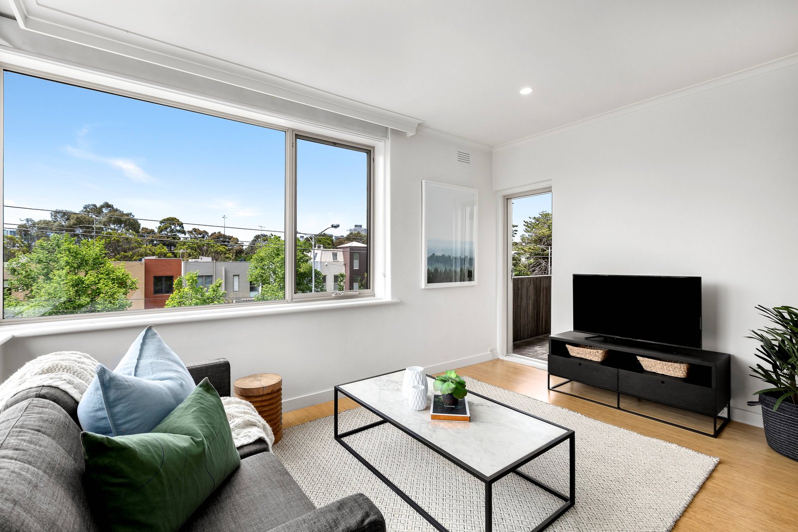 Gallery: 11/206 Canterbury Road