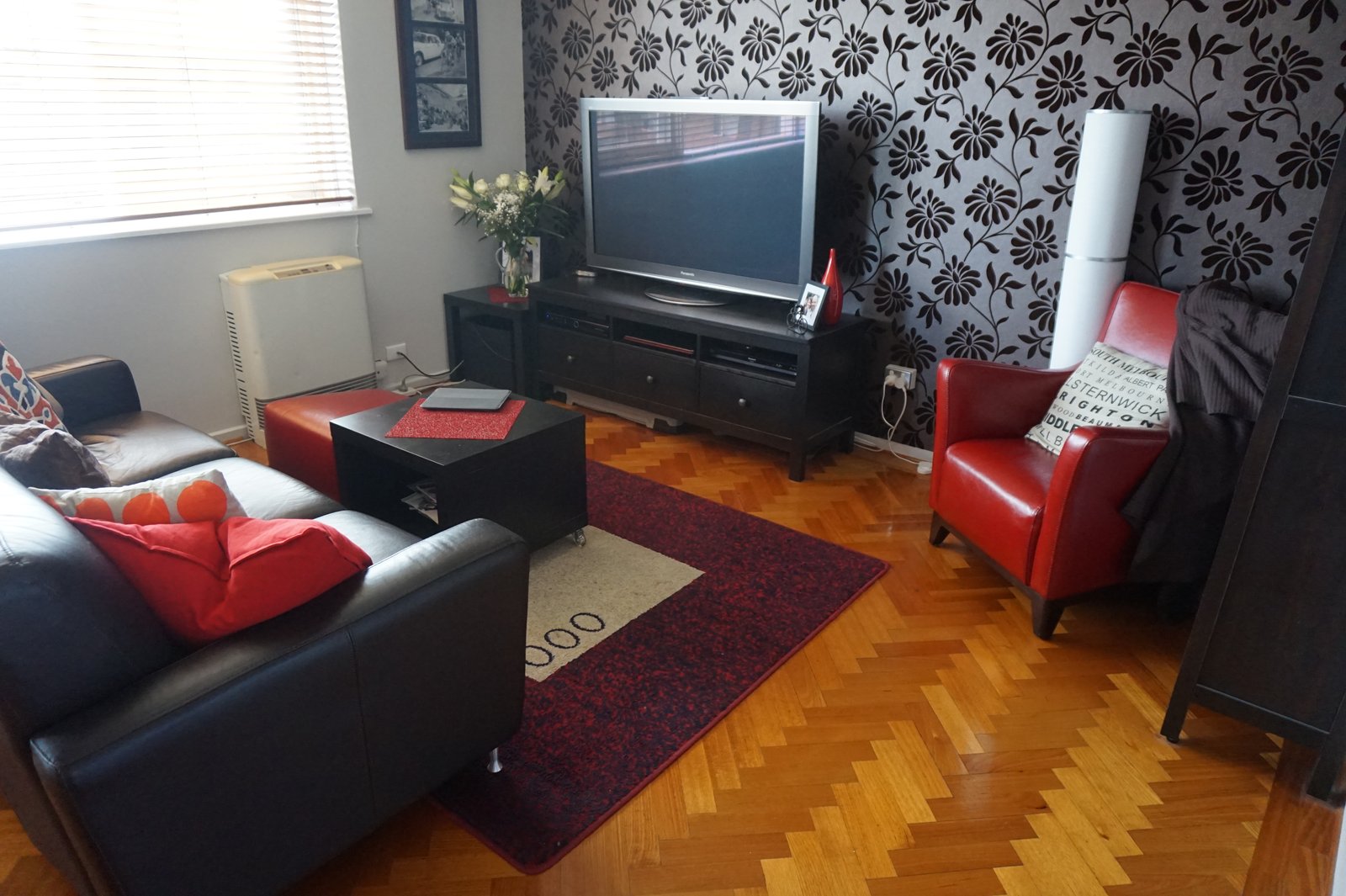 Gallery: 11/209 Hotham Street