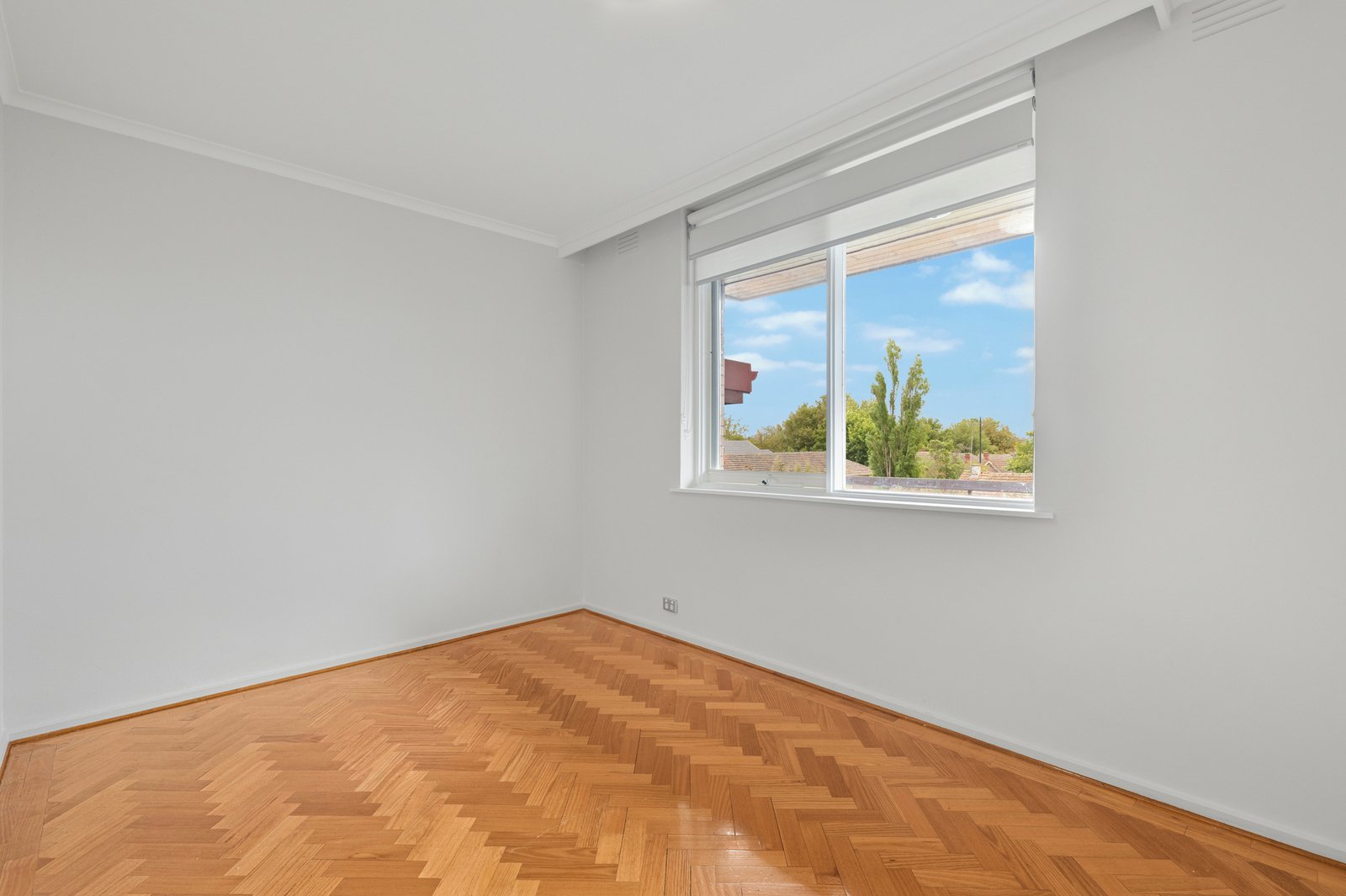 Gallery: 11/209 Hotham Street