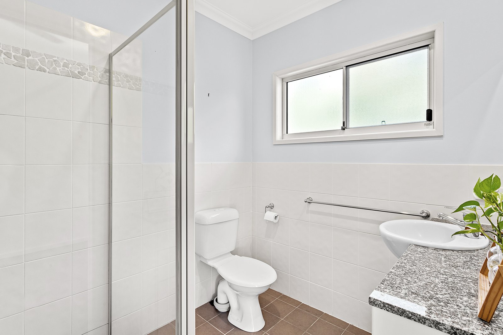 11/21 Shute Harbour Road CANNONVALE 14