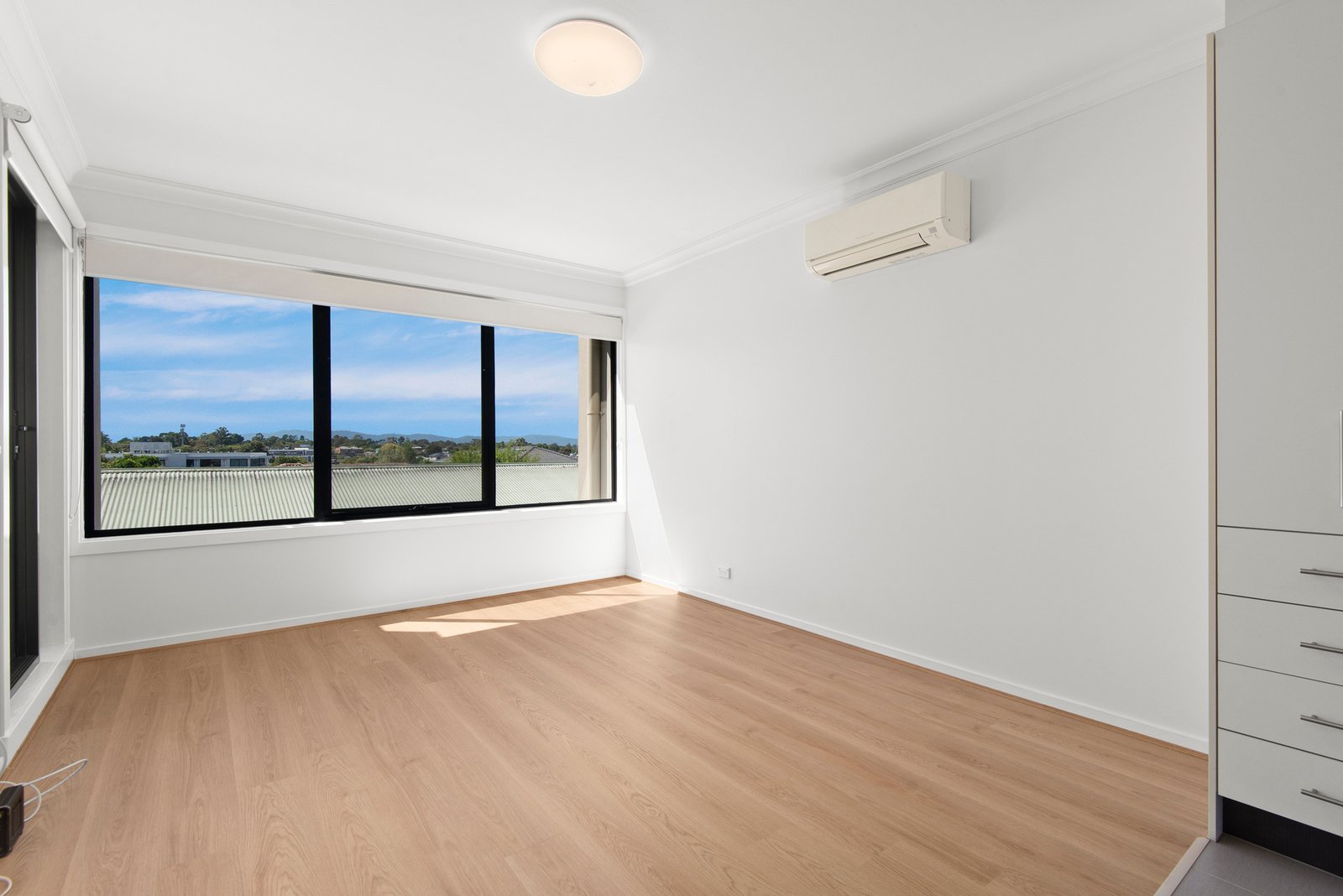 112/1042 Doncaster Road, Doncaster East, 3109