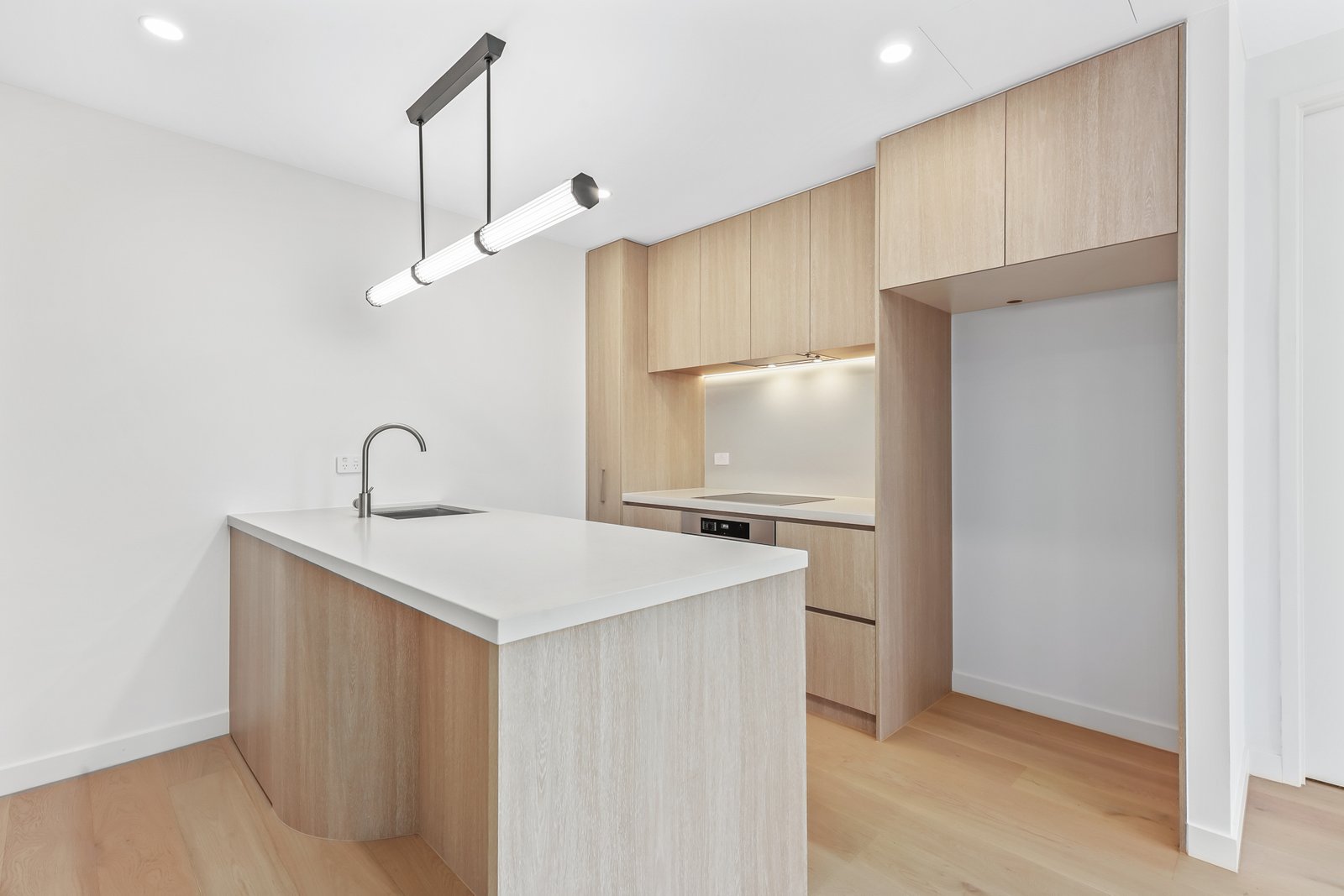 Gallery: 112/1052-1058 Toorak Road