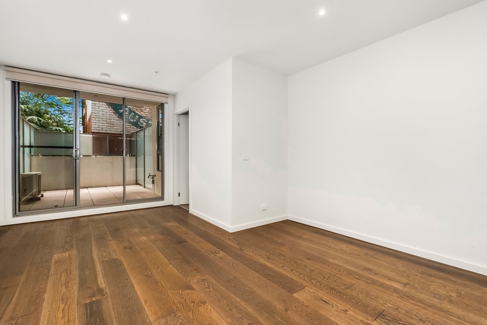 Gallery: 112/11-15 Wellington Street