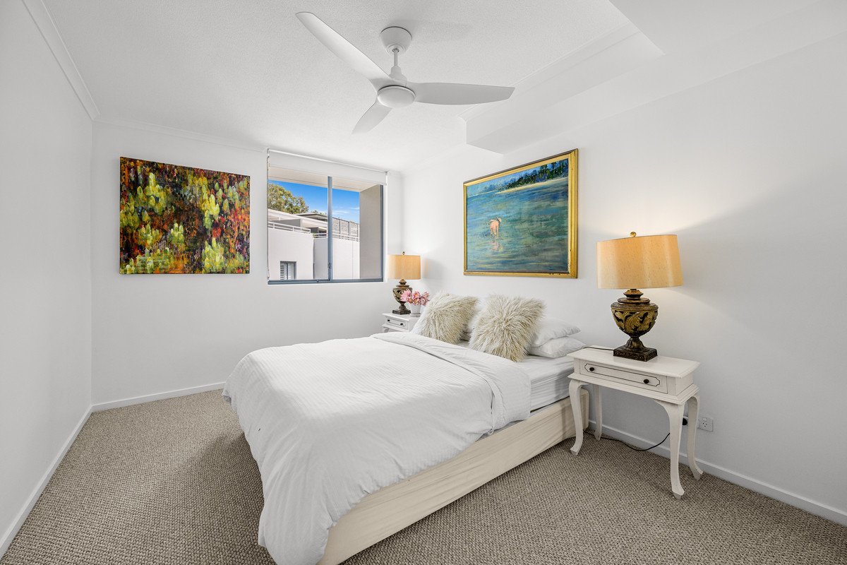 1121/1 Ocean Street Burleigh Heads 18